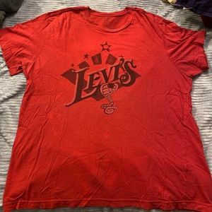 levi’s tee shirt